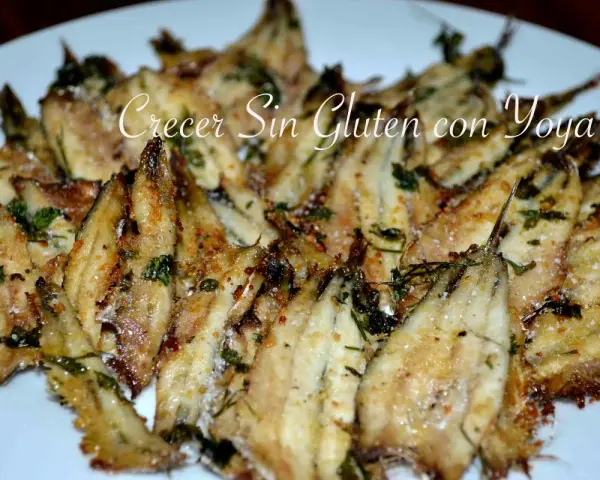 Deliciosos boquerones al horno, crujientes y dorados, con hierbas frescas y un toque de sal. ¡Una receta fácil y sabrosa!